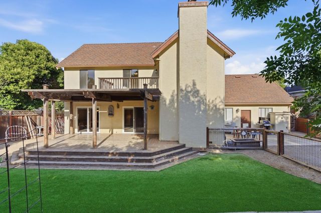90 Lang Court, San Juan Bautista, CA 95045