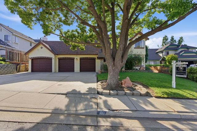 90 Lang Court, San Juan Bautista, CA 95045