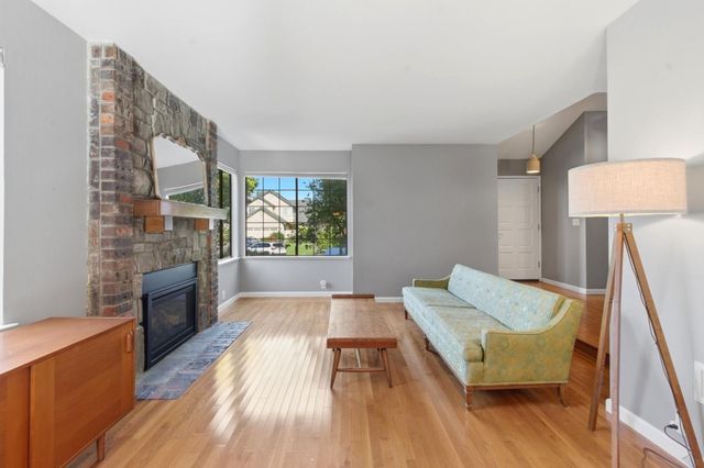 90 Lang Court, San Juan Bautista, CA 95045