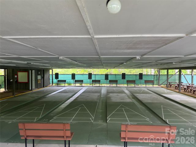 20 Lady Slipper Loop, Newland, NC 28657