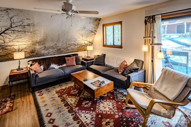 20 Lady Slipper Loop, Newland, NC 28657