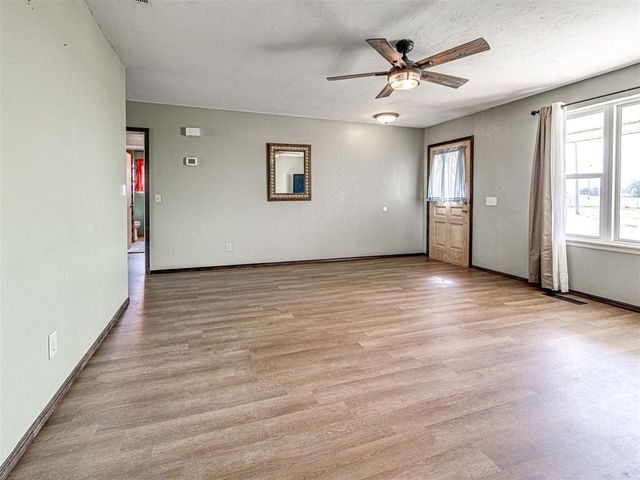 9620 N Calumet Road, Calumet, OK 73014