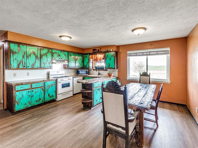 9620 N Calumet Road, Calumet, OK 73014