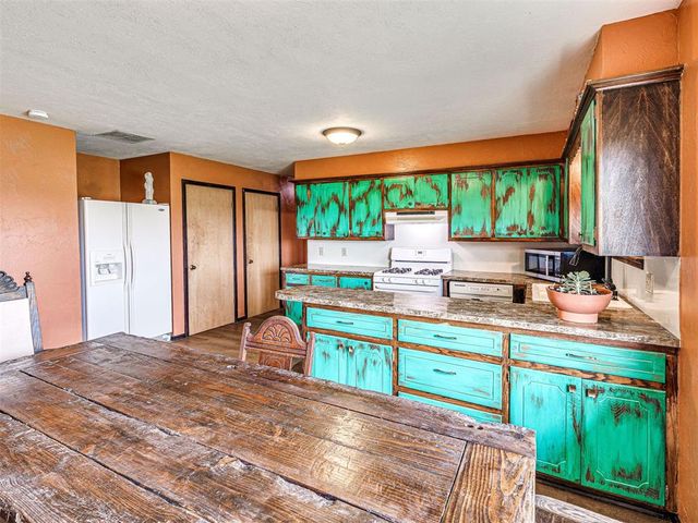 9620 N Calumet Road, Calumet, OK 73014