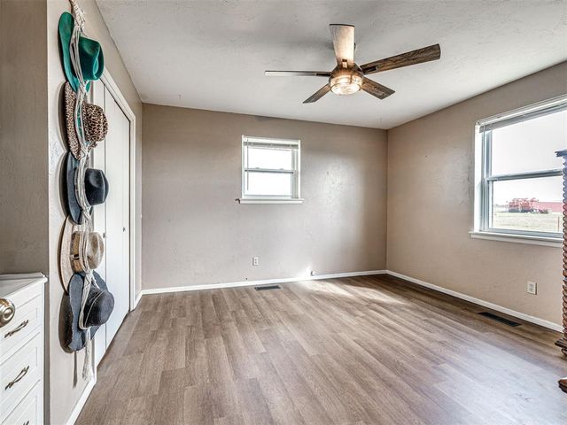 9620 N Calumet Road, Calumet, OK 73014