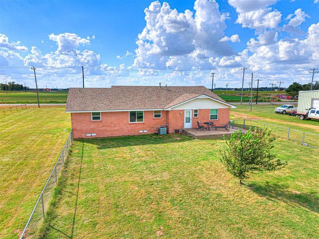 9620 N Calumet Road, Calumet, OK 73014