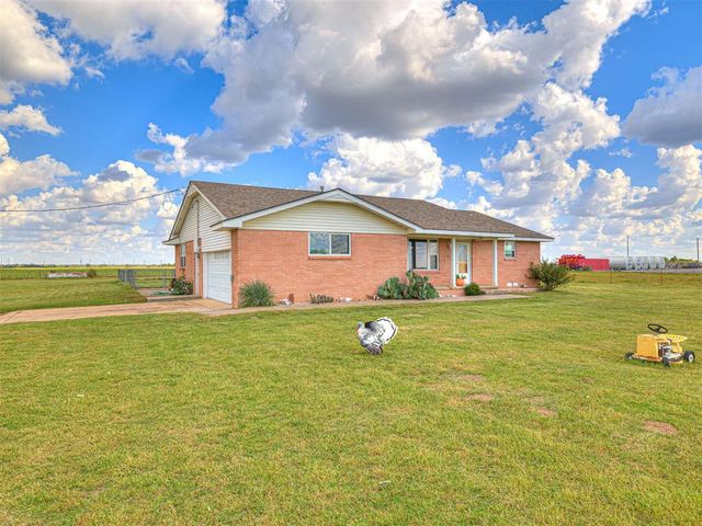 9620 N Calumet Road, Calumet, OK 73014