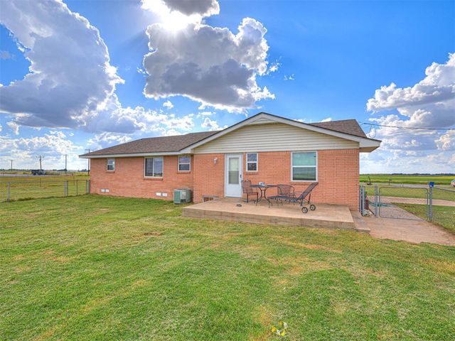 9620 N Calumet Road, Calumet, OK 73014