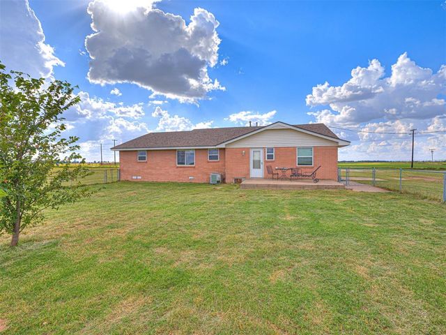 9620 N Calumet Road, Calumet, OK 73014