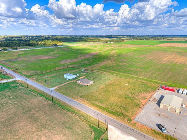 9620 N Calumet Road, Calumet, OK 73014