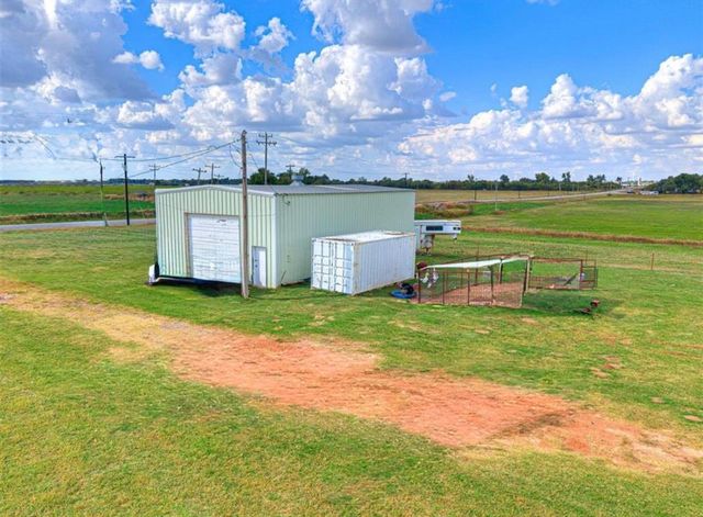 9620 N Calumet Road, Calumet, OK 73014