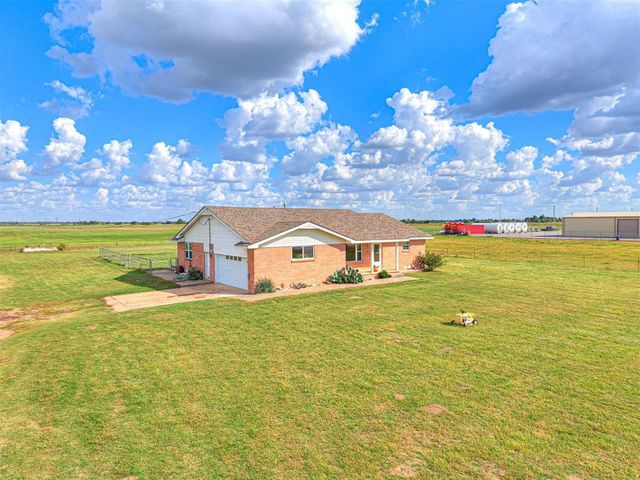 9620 N Calumet Road, Calumet, OK 73014