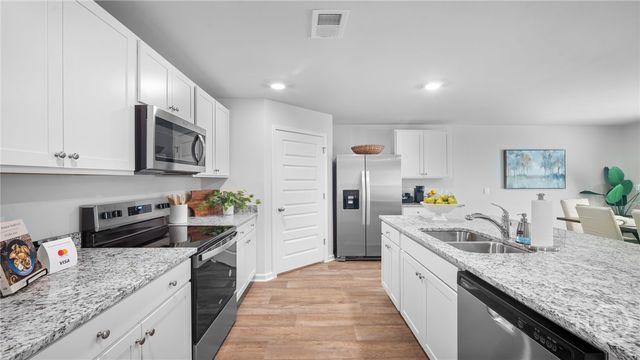 121 Hollingsworth Loop, Statesboro, GA 30461