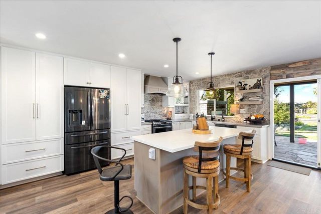 2718 Socorro Lane, Carlsbad, CA 92009