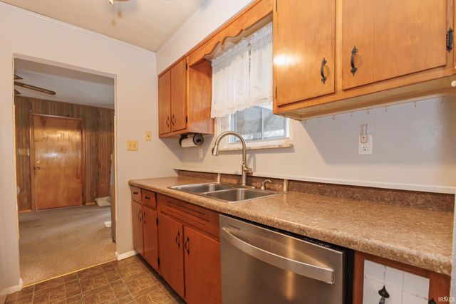 10708 N Mansfield Drive, Muncie, IN 47303