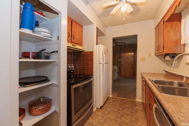 10708 N Mansfield Drive, Muncie, IN 47303