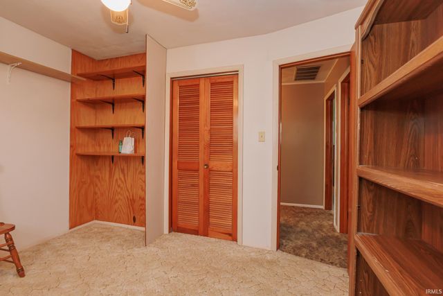 10708 N Mansfield Drive, Muncie, IN 47303