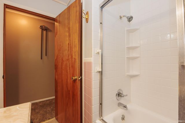 10708 N Mansfield Drive, Muncie, IN 47303
