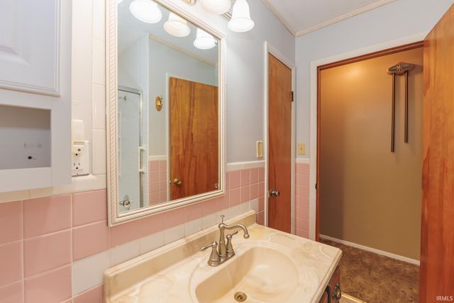 10708 N Mansfield Drive, Muncie, IN 47303