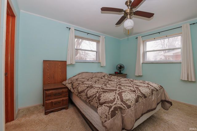 10708 N Mansfield Drive, Muncie, IN 47303