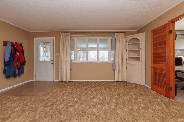 10708 N Mansfield Drive, Muncie, IN 47303