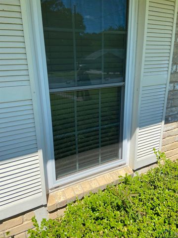 509 Pinewood Dr., Marshall, TX 75672