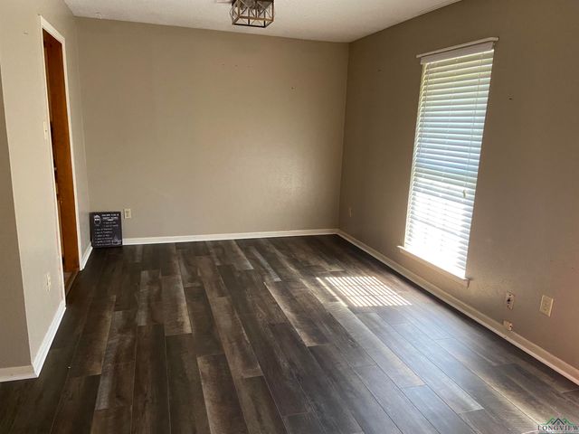 509 Pinewood Dr., Marshall, TX 75672