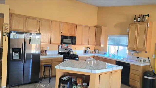 15227 Flagstaff Street, Victorville, CA 92394