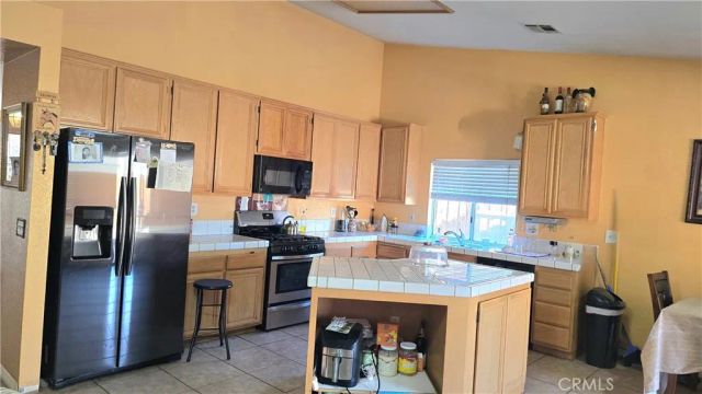 15227 Flagstaff Street, Victorville, CA 92394