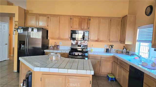 15227 Flagstaff Street, Victorville, CA 92394