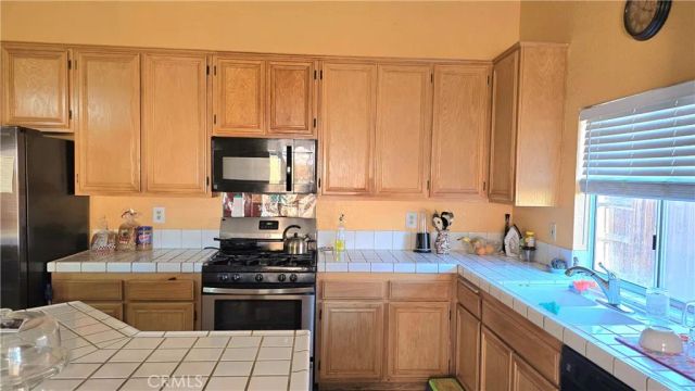 15227 Flagstaff Street, Victorville, CA 92394