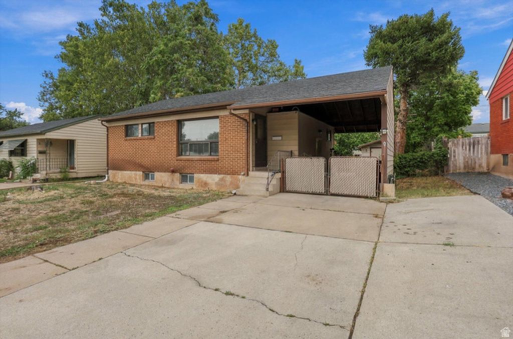 4328 S 225 E, Washington Terrace, UT 84405