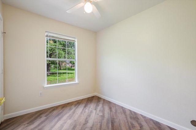 1500 Clyde ST, San Marcos, TX 78666