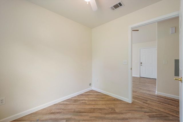 1500 Clyde ST, San Marcos, TX 78666