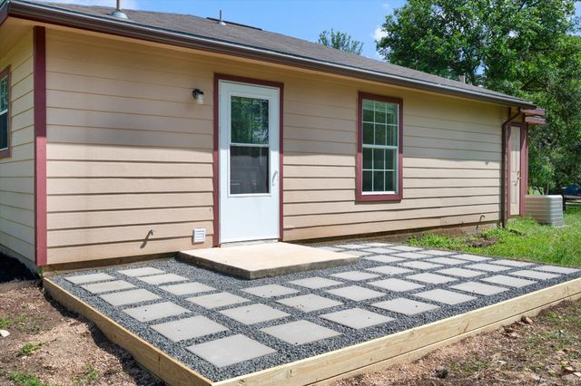 1500 Clyde ST, San Marcos, TX 78666