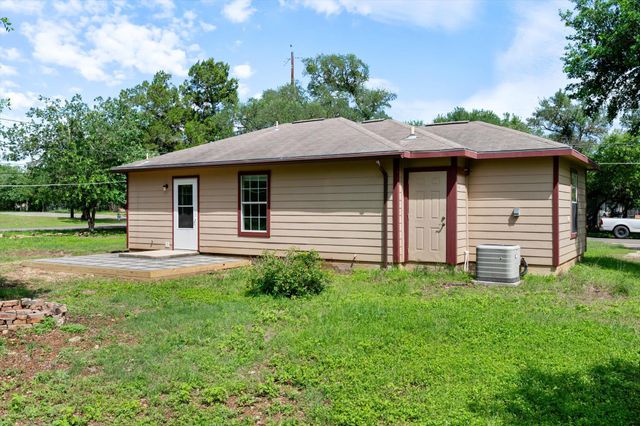 1500 Clyde ST, San Marcos, TX 78666