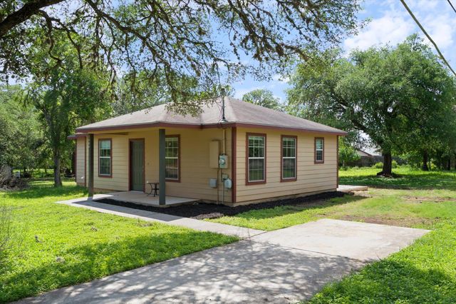 1500 Clyde ST, San Marcos, TX 78666
