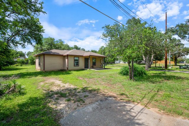 1500 Clyde ST, San Marcos, TX 78666