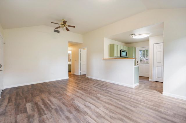1500 Clyde ST, San Marcos, TX 78666