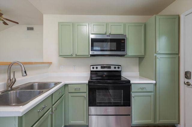 1500 Clyde ST, San Marcos, TX 78666