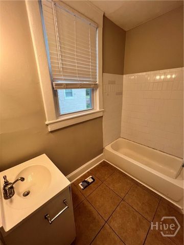 806 E Park Avenue, Savannah, GA 31401