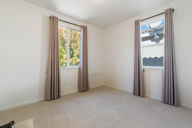 10525 Lake Point Ave, Stockton, CA 95219