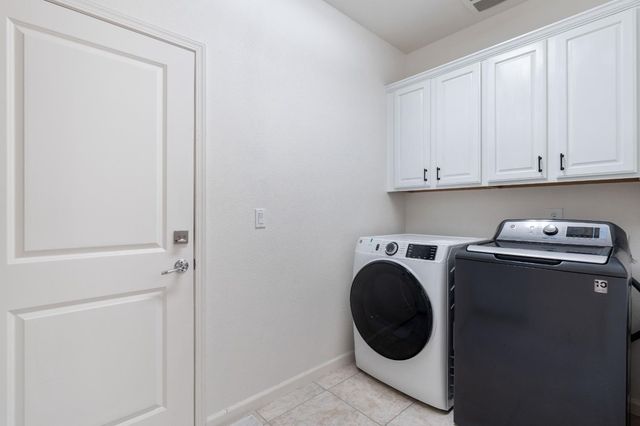 10525 Lake Point Ave, Stockton, CA 95219