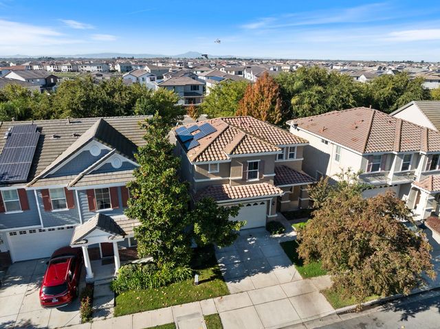 10525 Lake Point Ave, Stockton, CA 95219