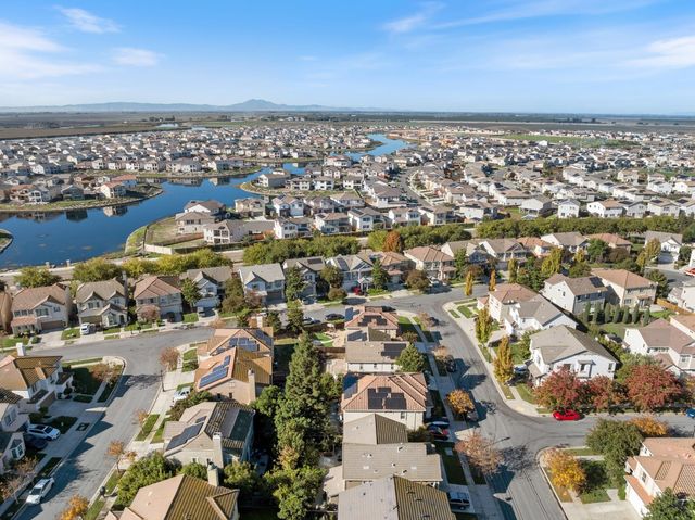 10525 Lake Point Ave, Stockton, CA 95219