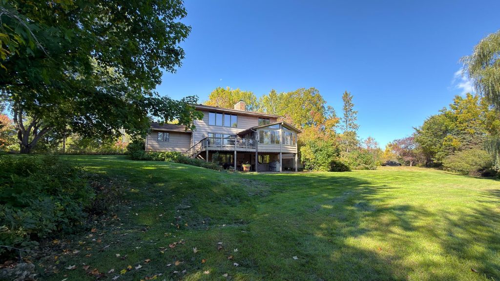 49 Nord Circle Road, North Oaks, MN 55127 — photo 2