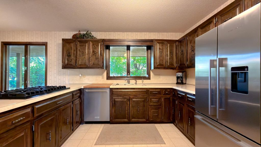 49 Nord Circle Road, North Oaks, MN 55127 — photo 4