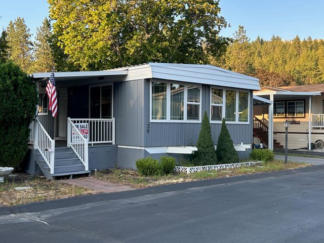 208 S NEYLAND St, Liberty Lake, WA 99019