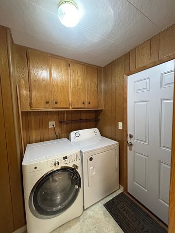 208 S NEYLAND St, Liberty Lake, WA 99019