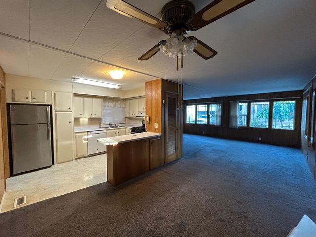 208 S NEYLAND St, Liberty Lake, WA 99019